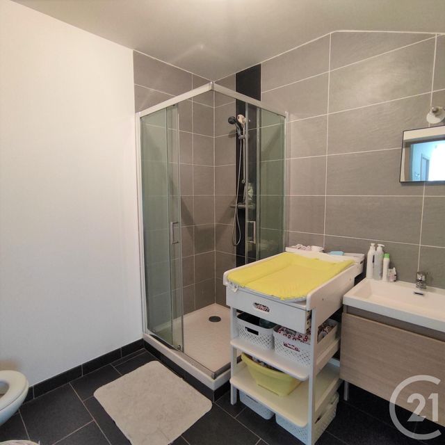 maison à louer - 3 pièces - 69.0 m2 - CHOLET - 49 - PAYS-DE-LOIRE - Century 21 Les Arcades maison à louer - 3 pièces - 69.0 m2 - CHOLET - 49 - PAYS-DE-LOIRE - Century 21 Les Arcades