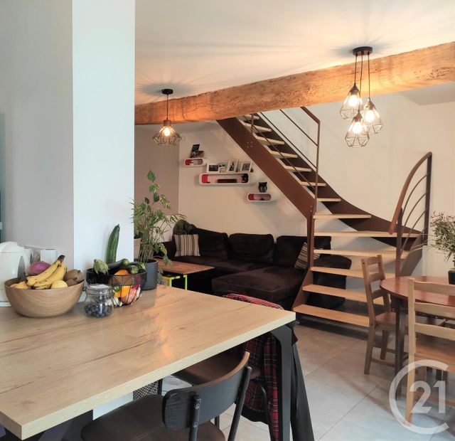 maison à louer - 3 pièces - 69.0 m2 - CHOLET - 49 - PAYS-DE-LOIRE - Century 21 Les Arcades maison à louer - 3 pièces - 69.0 m2 - CHOLET - 49 - PAYS-DE-LOIRE - Century 21 Les Arcades