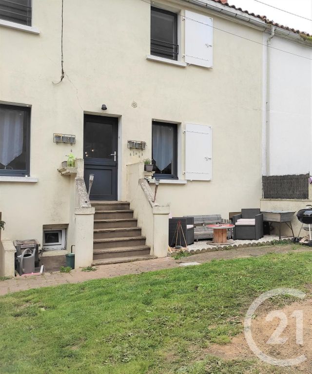 maison à louer - 3 pièces - 69.0 m2 - CHOLET - 49 - PAYS-DE-LOIRE - Century 21 Les Arcades maison à louer - 3 pièces - 69.0 m2 - CHOLET - 49 - PAYS-DE-LOIRE - Century 21 Les Arcades