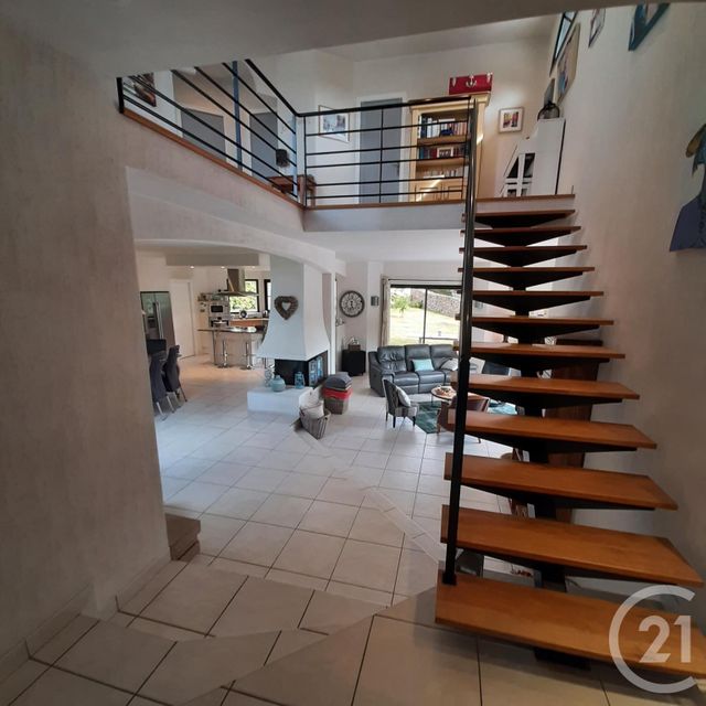 maison à vendre - 5 pièces - 164.3 m2 - MORTAGNE SUR SEVRE - 85 - PAYS-DE-LOIRE - Century 21 Les Arcades maison à vendre - 5 pièces - 164.3 m2 - MORTAGNE SUR SEVRE - 85 - PAYS-DE-LOIRE - Century 21 Les Arcades