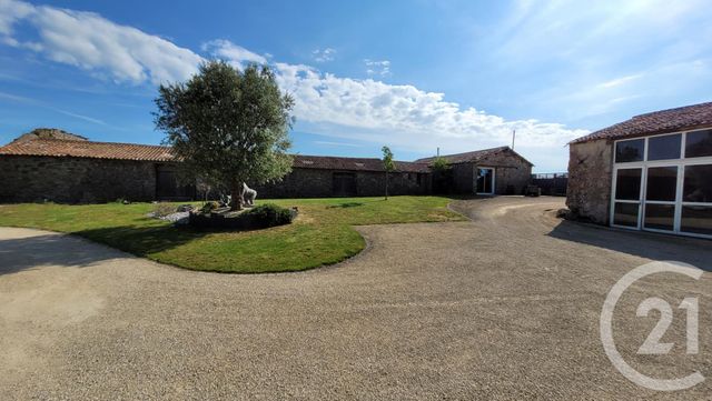 maison à vendre - 6 pièces - 175.0 m2 - CHOLET - 49 - PAYS-DE-LOIRE - Century 21 Les Arcades maison à vendre - 6 pièces - 175.0 m2 - CHOLET - 49 - PAYS-DE-LOIRE - Century 21 Les Arcades