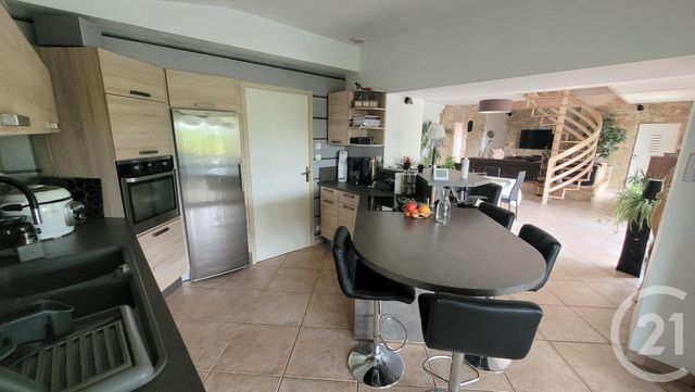 maison à vendre - 6 pièces - 175.0 m2 - CHOLET - 49 - PAYS-DE-LOIRE - Century 21 Les Arcades maison à vendre - 6 pièces - 175.0 m2 - CHOLET - 49 - PAYS-DE-LOIRE - Century 21 Les Arcades