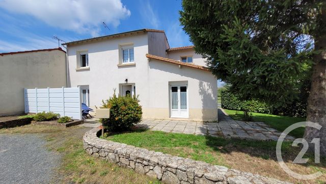 Afficher la photo en grand maison à vendre - 5 pièces - 99.0 m2 - LA TESSOUALLE - 49 - PAYS-DE-LOIRE - Century 21 Les Arcades