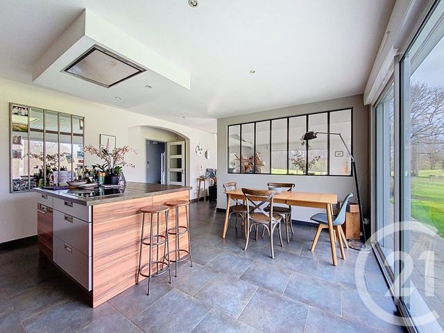 maison à vendre - 8 pièces - 205.64 m2 - CHOLET - 49 - PAYS-DE-LOIRE - Century 21 Les Arcades