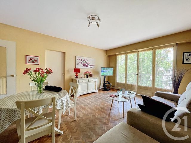 Appartement T2 à vendre - 2 pièces - 52.0 m2 - CHOLET - 49 - PAYS-DE-LOIRE - Century 21 Les Arcades