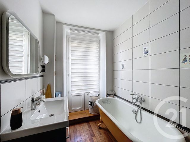 Afficher la photo en grand maison à vendre - 7 pièces - 137.0 m2 - CHOLET - 49 - PAYS-DE-LOIRE - Century 21 Les Arcades