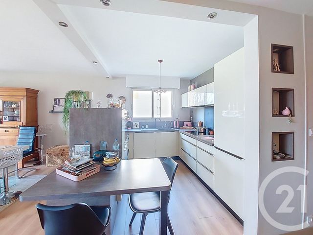 Appartement F4 à vendre - 5 pièces - 96.72 m2 - CHOLET - 49 - PAYS-DE-LOIRE - Century 21 Les Arcades