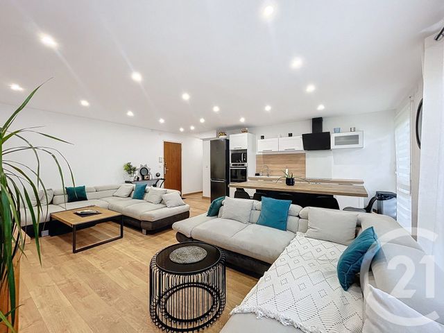 Afficher la photo en grand Appartement T5 à vendre - 6 pièces - 99.0 m2 - CHOLET - 49 - PAYS-DE-LOIRE - Century 21 Les Arcades