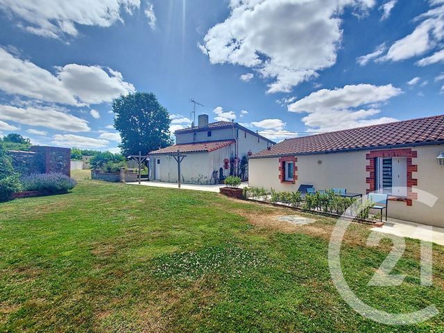 maison à vendre - 6 pièces - 150.0 m2 - CHOLET - 49 - PAYS-DE-LOIRE - Century 21 Les Arcades