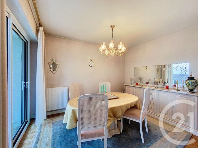 Appartement T4 à vendre - 4 pièces - 101.0 m2 - CHOLET - 49 - PAYS-DE-LOIRE - Century 21 Les Arcades