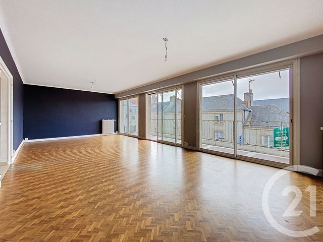 Appartement F5 à louer - 5 pièces - 107.0 m2 - CHOLET - 49 - PAYS-DE-LOIRE - Century 21 Les Arcades