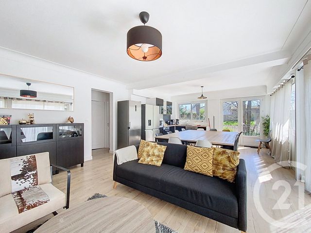 maison à vendre - 12 pièces - 182.09 m2 - CHOLET - 49 - PAYS-DE-LOIRE - Century 21 Les Arcades