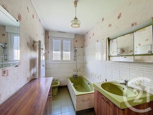 Afficher la photo en grand maison à vendre - 6 pièces - 108.75 m2 - CHOLET - 49 - PAYS-DE-LOIRE - Century 21 Les Arcades