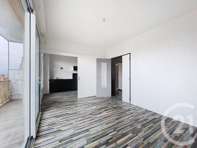 Appartement T3 à louer - 3 pièces - 59.74 m2 - CHOLET - 49 - PAYS-DE-LOIRE - Century 21 Les Arcades