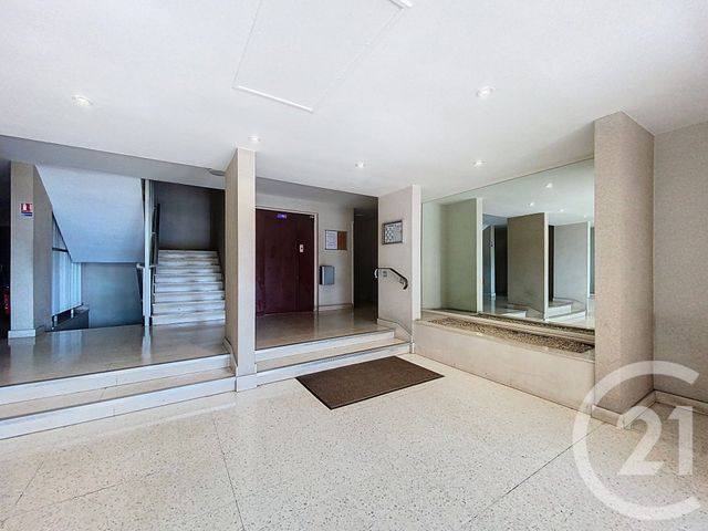 Afficher la photo en grand Appartement T3 à vendre - 3 pièces - 72.6 m2 - CHOLET - 49 - PAYS-DE-LOIRE - Century 21 Les Arcades