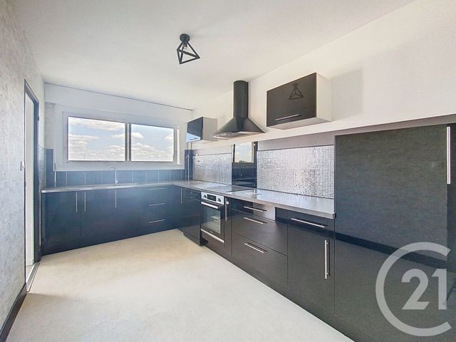 Afficher la photo en grand Appartement T3 à vendre - 3 pièces - 72.6 m2 - CHOLET - 49 - PAYS-DE-LOIRE - Century 21 Les Arcades