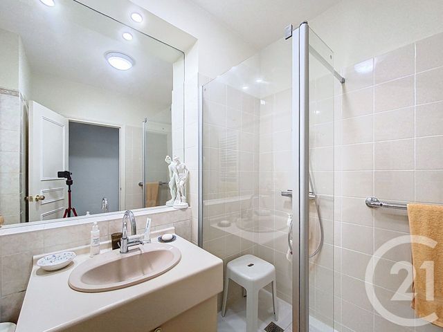 Appartement T4 à vendre - 4 pièces - 101.0 m2 - CHOLET - 49 - PAYS-DE-LOIRE - Century 21 Les Arcades