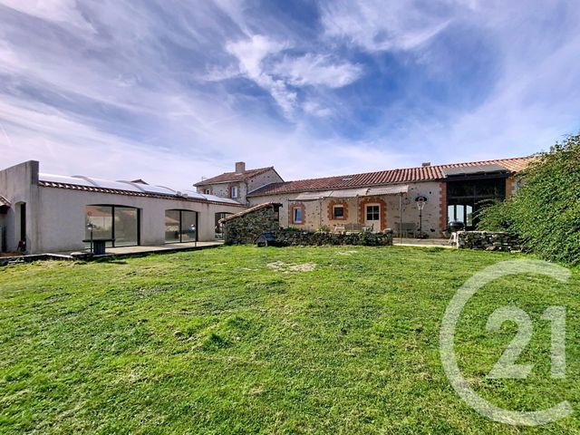 maison à vendre - 7 pièces - 210.0 m2 - CHOLET - 49 - PAYS-DE-LOIRE - Century 21 Les Arcades