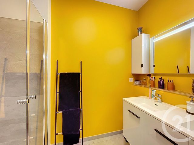 Afficher la photo en grand Appartement F4 à vendre - 5 pièces - 106.0 m2 - CHOLET - 49 - PAYS-DE-LOIRE - Century 21 Les Arcades