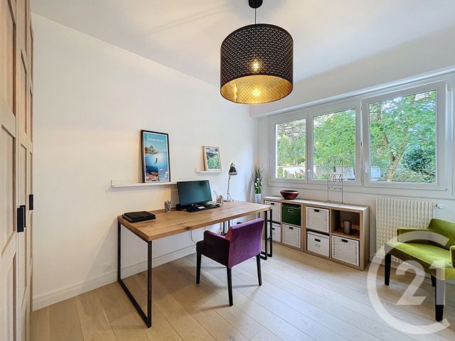 Afficher la photo en grand Appartement F4 à vendre - 5 pièces - 106.0 m2 - CHOLET - 49 - PAYS-DE-LOIRE - Century 21 Les Arcades