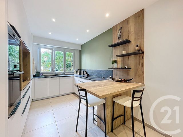 Afficher la photo en grand Appartement F4 à vendre - 5 pièces - 106.0 m2 - CHOLET - 49 - PAYS-DE-LOIRE - Century 21 Les Arcades