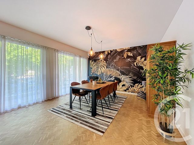 Afficher la photo en grand Appartement F4 à vendre - 5 pièces - 106.0 m2 - CHOLET - 49 - PAYS-DE-LOIRE - Century 21 Les Arcades