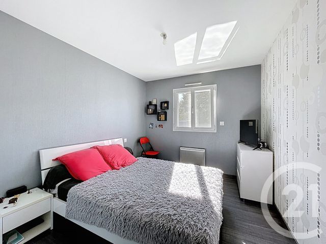 maison à vendre - 5 pièces - 82.0 m2 - ST PIERRE DES ECHAUBROGNES - 79 - POITOU-CHARENTES - Century 21 Les Arcades