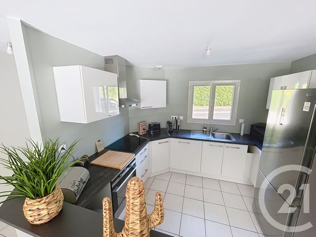 maison à vendre - 5 pièces - 82.0 m2 - ST PIERRE DES ECHAUBROGNES - 79 - POITOU-CHARENTES - Century 21 Les Arcades