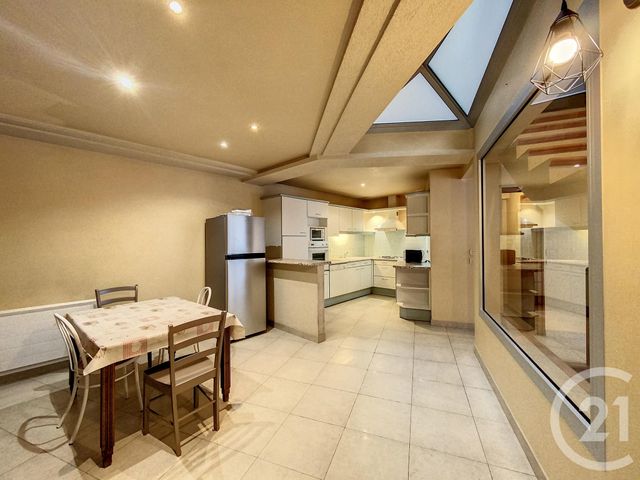 maison à louer - 6 pièces - 130.0 m2 - CHOLET - 49 - PAYS-DE-LOIRE - Century 21 Les Arcades