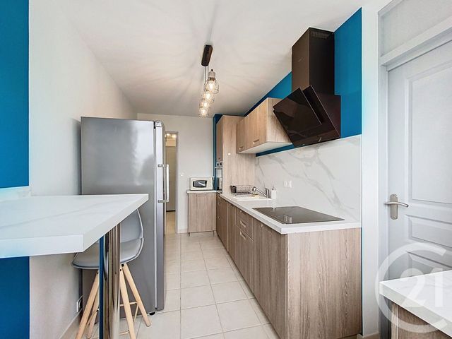 Afficher la photo en grand Appartement T3 à vendre - 3 pièces - 55.0 m2 - CHOLET - 49 - PAYS-DE-LOIRE - Century 21 Les Arcades