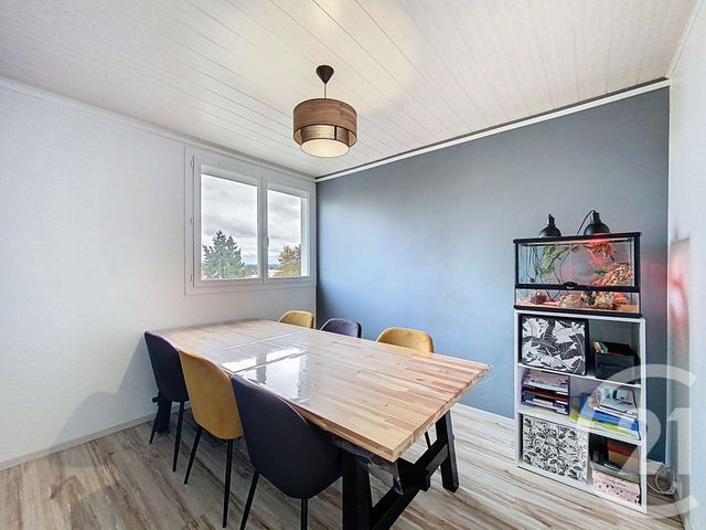 Afficher la photo en grand Appartement T3 à vendre - 3 pièces - 55.0 m2 - CHOLET - 49 - PAYS-DE-LOIRE - Century 21 Les Arcades