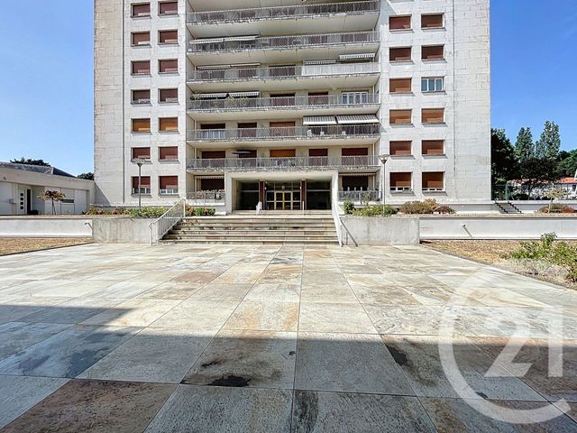 Appartement T2 à louer - 2 pièces - 52.0 m2 - CHOLET - 49 - PAYS-DE-LOIRE - Century 21 Les Arcades