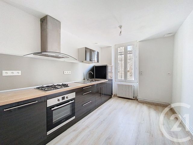 Appartement T2 à louer LE MAY SUR EVRE