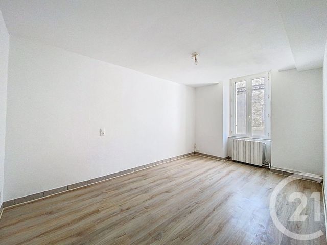 Appartement T2 à louer - 2 pièces - 50.48 m2 - LE MAY SUR EVRE - 49 - PAYS-DE-LOIRE - Century 21 Les Arcades