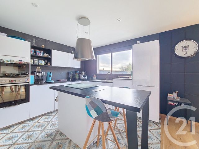 maison à vendre - 5 pièces - 120.0 m2 - BEAUPREAU EN MAUGES - 49 - PAYS-DE-LOIRE - Century 21 Les Arcades