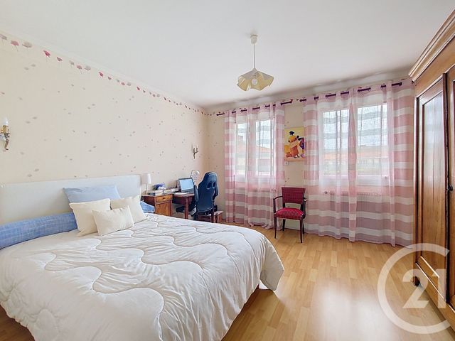 maison à vendre - 6 pièces - 113.0 m2 - CHOLET - 49 - PAYS-DE-LOIRE - Century 21 Les Arcades