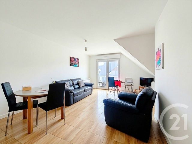 Appartement T3 à vendre - 3 pièces - 68.0 m2 - BEAUPREAU EN MAUGES - 49 - PAYS-DE-LOIRE - Century 21 Les Arcades