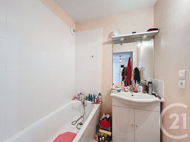 Appartement F2 bis à vendre - 2 pièces - 55.73 m2 - BEAUPREAU EN MAUGES - 49 - PAYS-DE-LOIRE - Century 21 Les Arcades