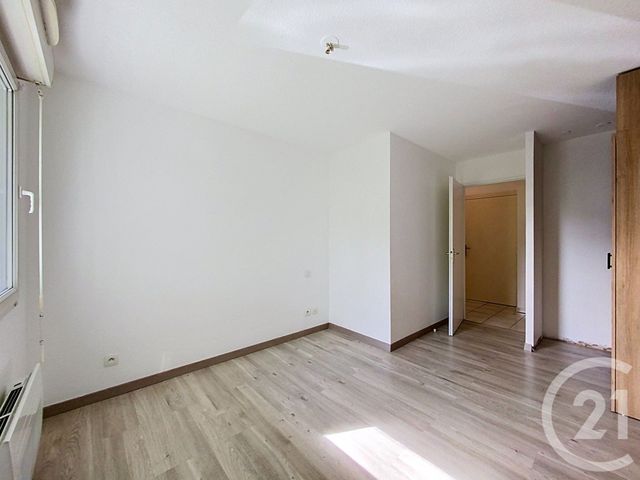 Appartement F2 à louer - 2 pièces - 48.27 m2 - BEAUPREAU EN MAUGES - 49 - PAYS-DE-LOIRE - Century 21 Les Arcades