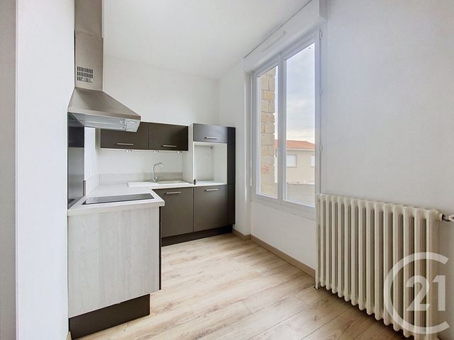 Appartement T2 à louer - 2 pièces - 40.09 m2 - CHOLET - 49 - PAYS-DE-LOIRE - Century 21 Les Arcades