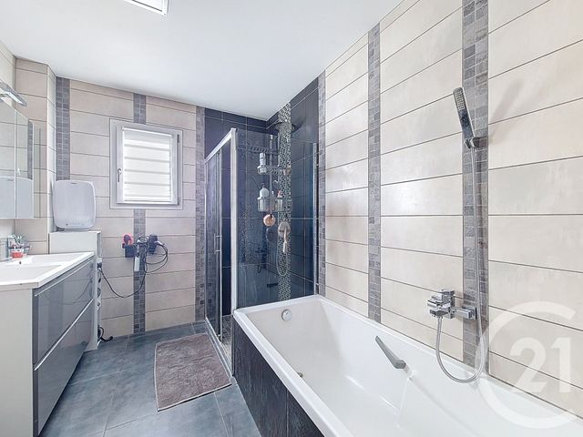 maison à vendre - 6 pièces - 153.0 m2 - CHOLET - 49 - PAYS-DE-LOIRE - Century 21 Les Arcades