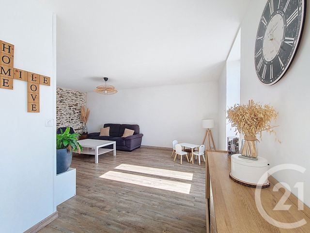 maison à vendre - 5 pièces - 87.0 m2 - BEAUPREAU EN MAUGES - 49 - PAYS-DE-LOIRE - Century 21 Les Arcades