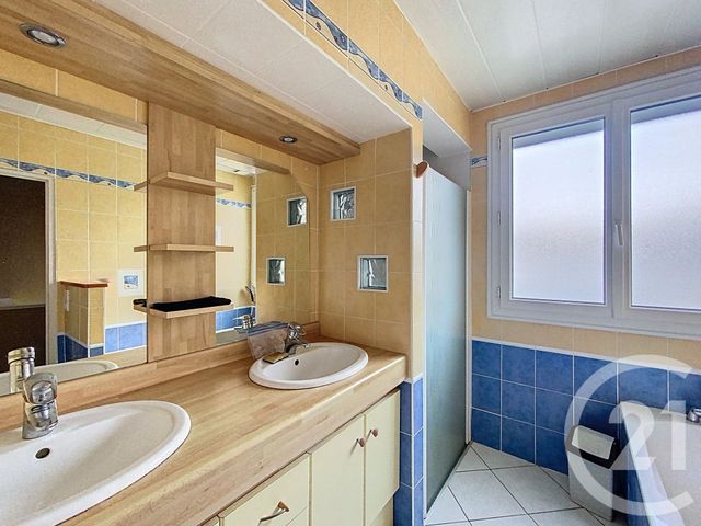 maison à vendre - 7 pièces - 138.0 m2 - LE MAY SUR EVRE - 49 - PAYS-DE-LOIRE - Century 21 Les Arcades