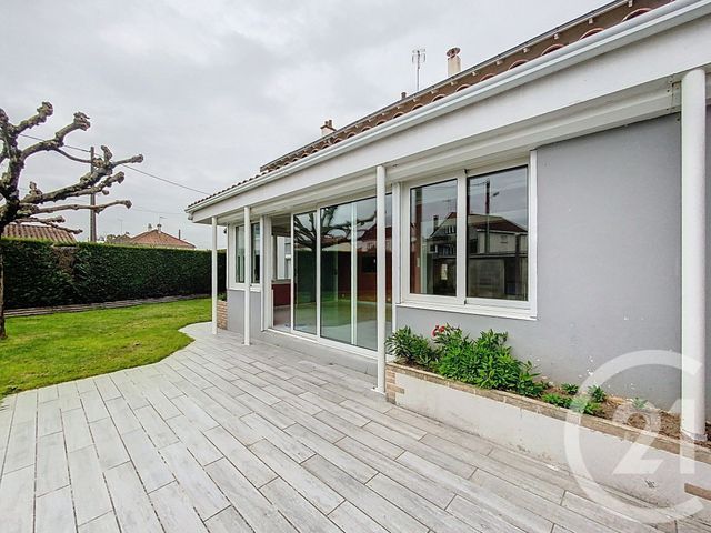 maison à vendre - 7 pièces - 138.0 m2 - LE MAY SUR EVRE - 49 - PAYS-DE-LOIRE - Century 21 Les Arcades