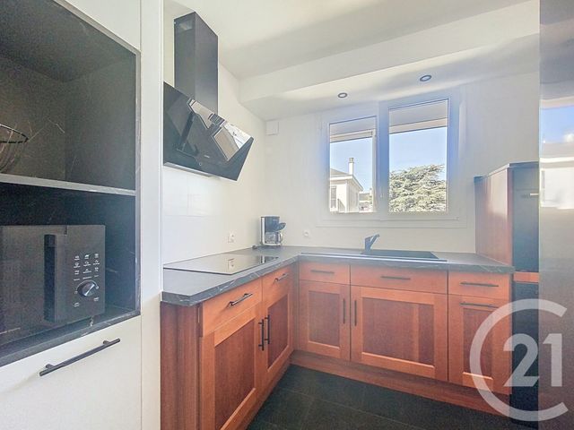 Appartement T3 à louer - 3 pièces - 64.3 m2 - CHOLET - 49 - PAYS-DE-LOIRE - Century 21 Les Arcades