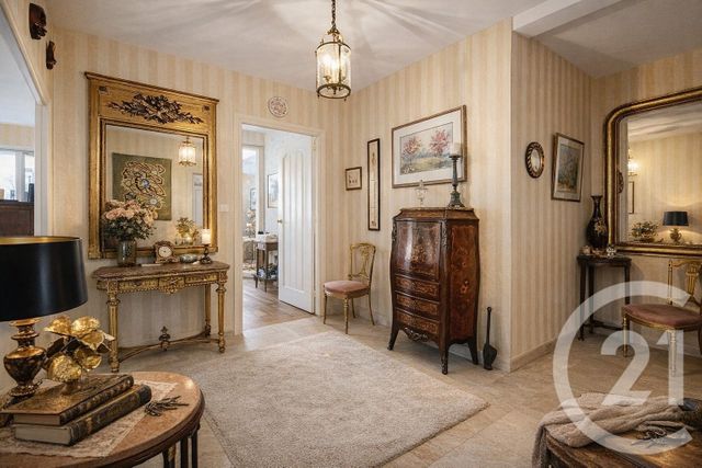 Appartement T5 à vendre - 5 pièces - 119.75 m2 - CHOLET - 49 - PAYS-DE-LOIRE - Century 21 Les Arcades