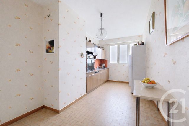 Appartement T5 à vendre - 5 pièces - 119.75 m2 - CHOLET - 49 - PAYS-DE-LOIRE - Century 21 Les Arcades