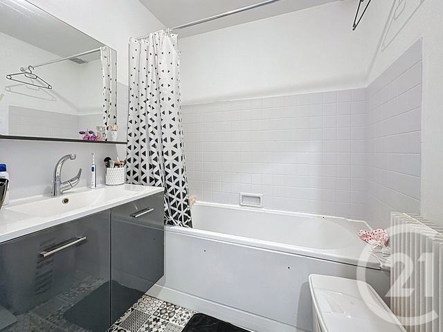 Appartement F2 à louer - 2 pièces - 60.43 m2 - CHOLET - 49 - PAYS-DE-LOIRE - Century 21 Les Arcades