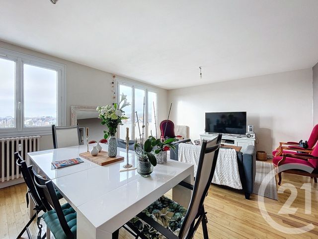 Appartement T3 à vendre - 3 pièces - 69.7 m2 - CHOLET - 49 - PAYS-DE-LOIRE - Century 21 Les Arcades