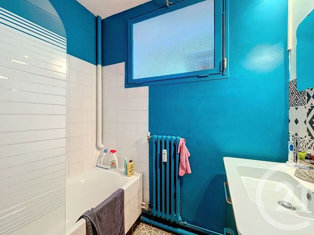 Appartement T3 à vendre - 3 pièces - 69.7 m2 - CHOLET - 49 - PAYS-DE-LOIRE - Century 21 Les Arcades